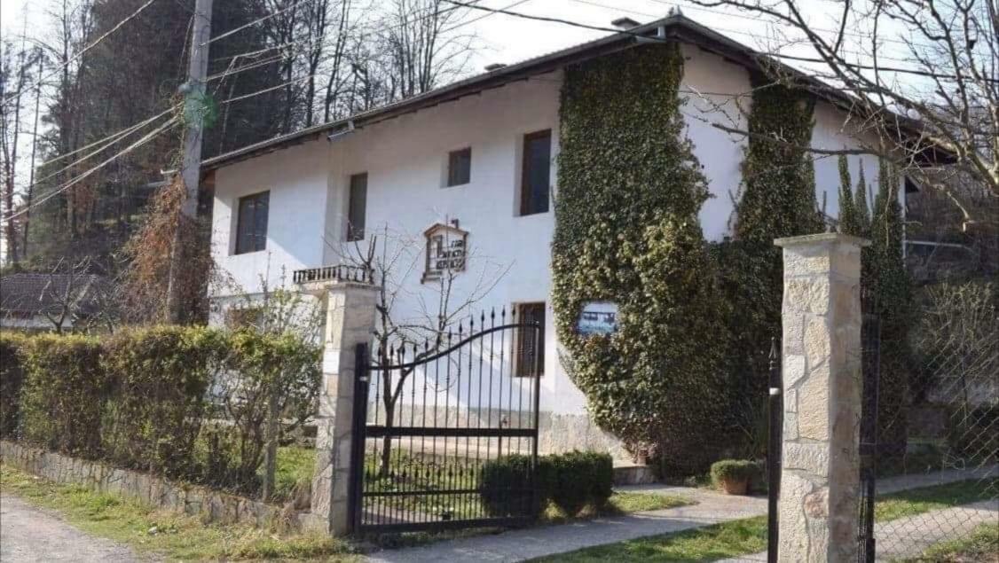 Вила Керенски Ribarica Luaran gambar